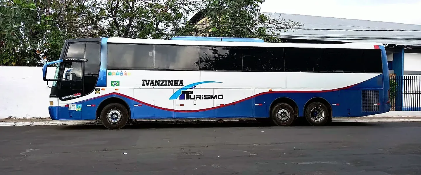 Vissta Buss visto de lado